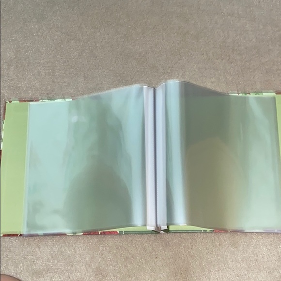 BRAND NEW Mini Scrapbook Holiday Theme - Picture 2 of 5